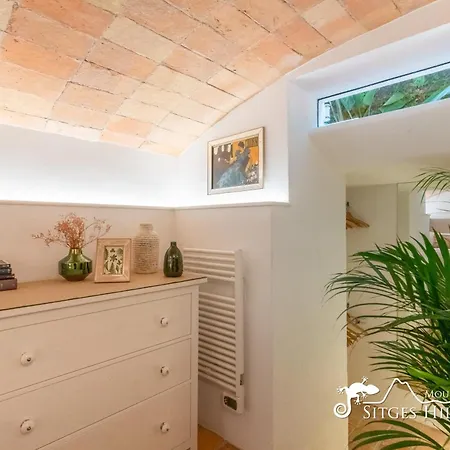 Villa De Leones In Heart Of By And Town With A/c And Games *