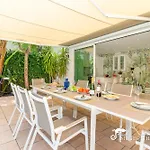 Villa De Leones In Heart Of By And Town With A/c And Games *