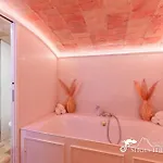 Villa De Leones In Heart Of By And Town With A/c And Games Sitges