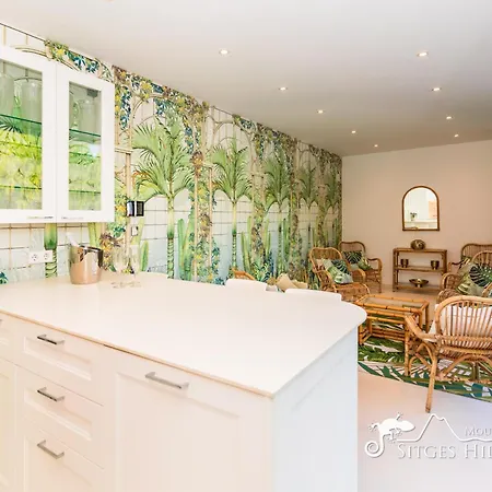 Villa De Leones In Heart Of By And Town With A/c And Games *